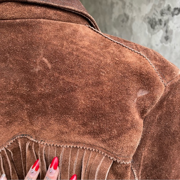 Vintage 70s Brown Suede Western Fringe Jacket - Picture 7 of 11